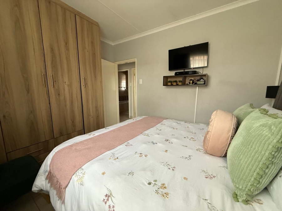 3 Bedroom Property for Sale in Waterval East North West